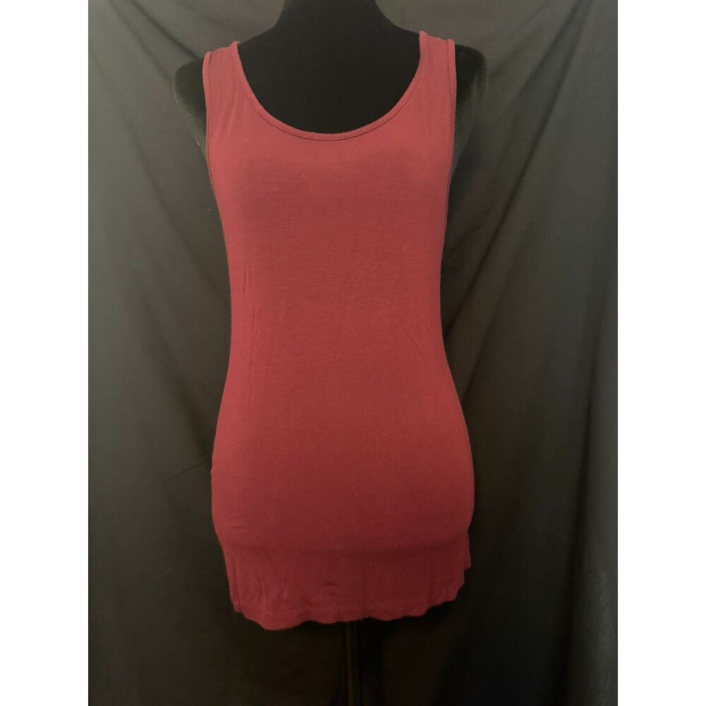 #299 - Zenana Outfitters Tank Top Womens L Maroon Burgundy Scoop Neck